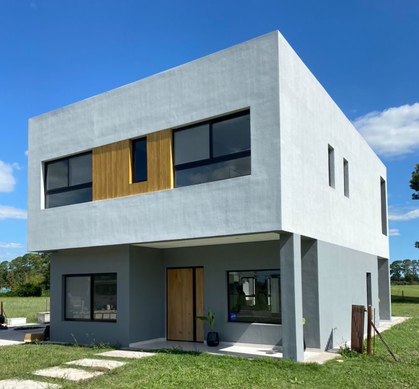 Vivienda en dos plantas en Pinares